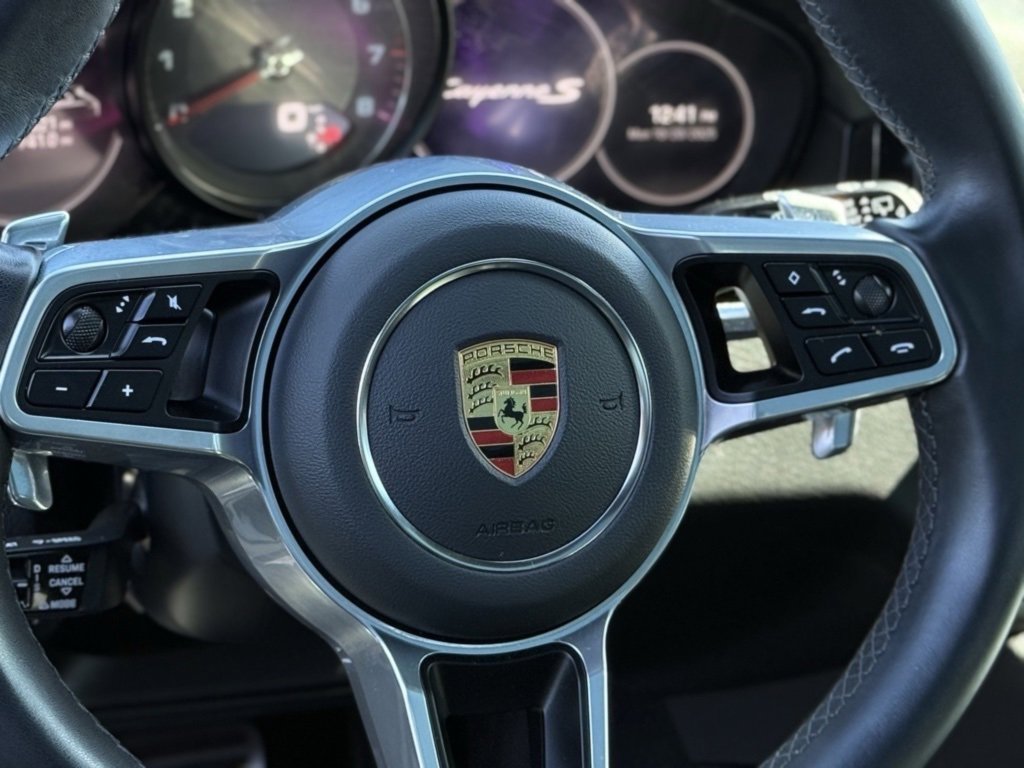 Used 2023 Porsche Cayenne image 21