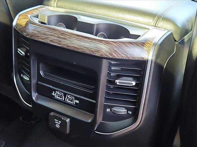 Used 2019 RAM 1500 Laramie RWD image 22