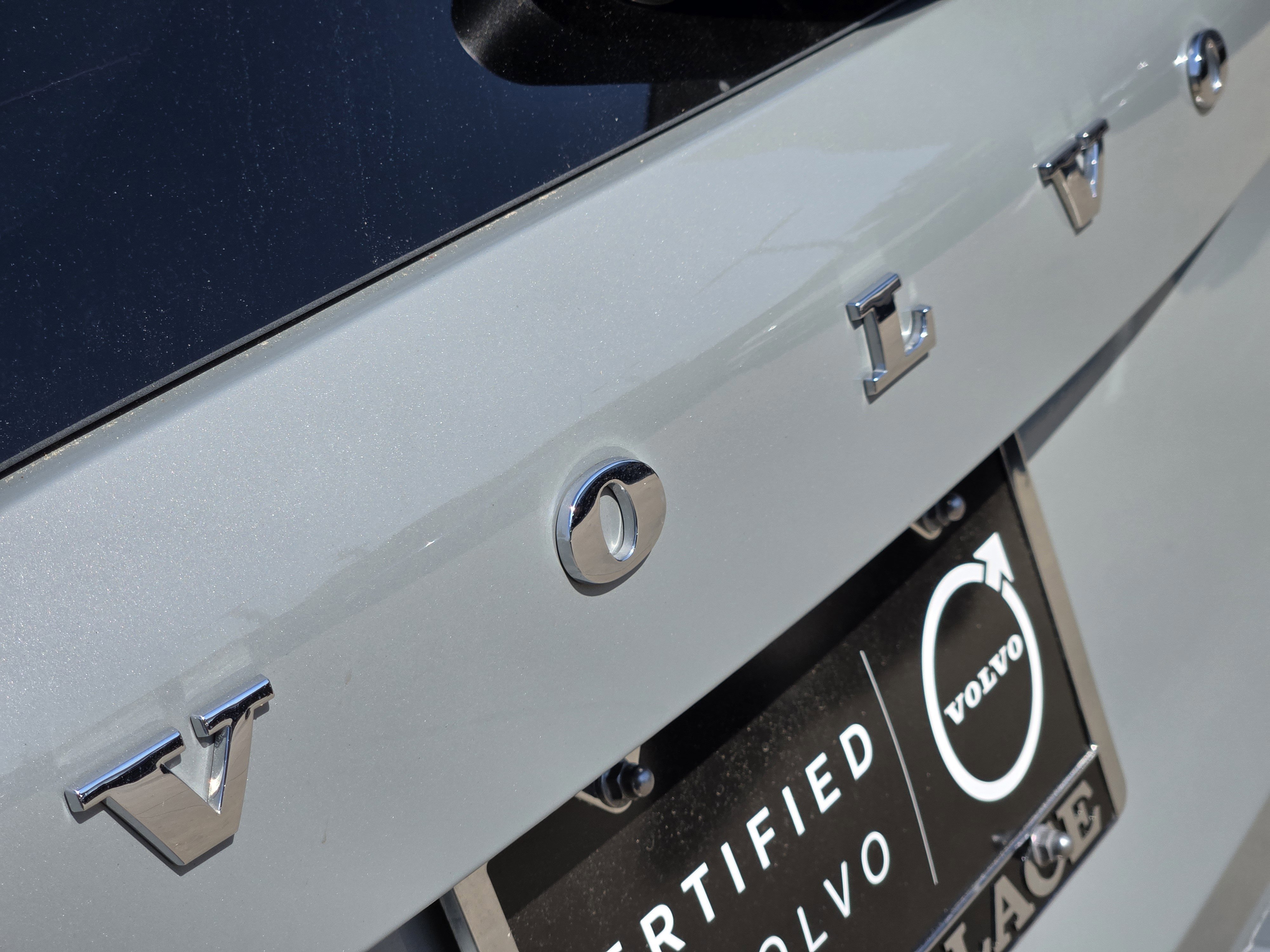 Used 2025 Volvo XC90 B5 Ultra w/ Protection Package Premier image 37