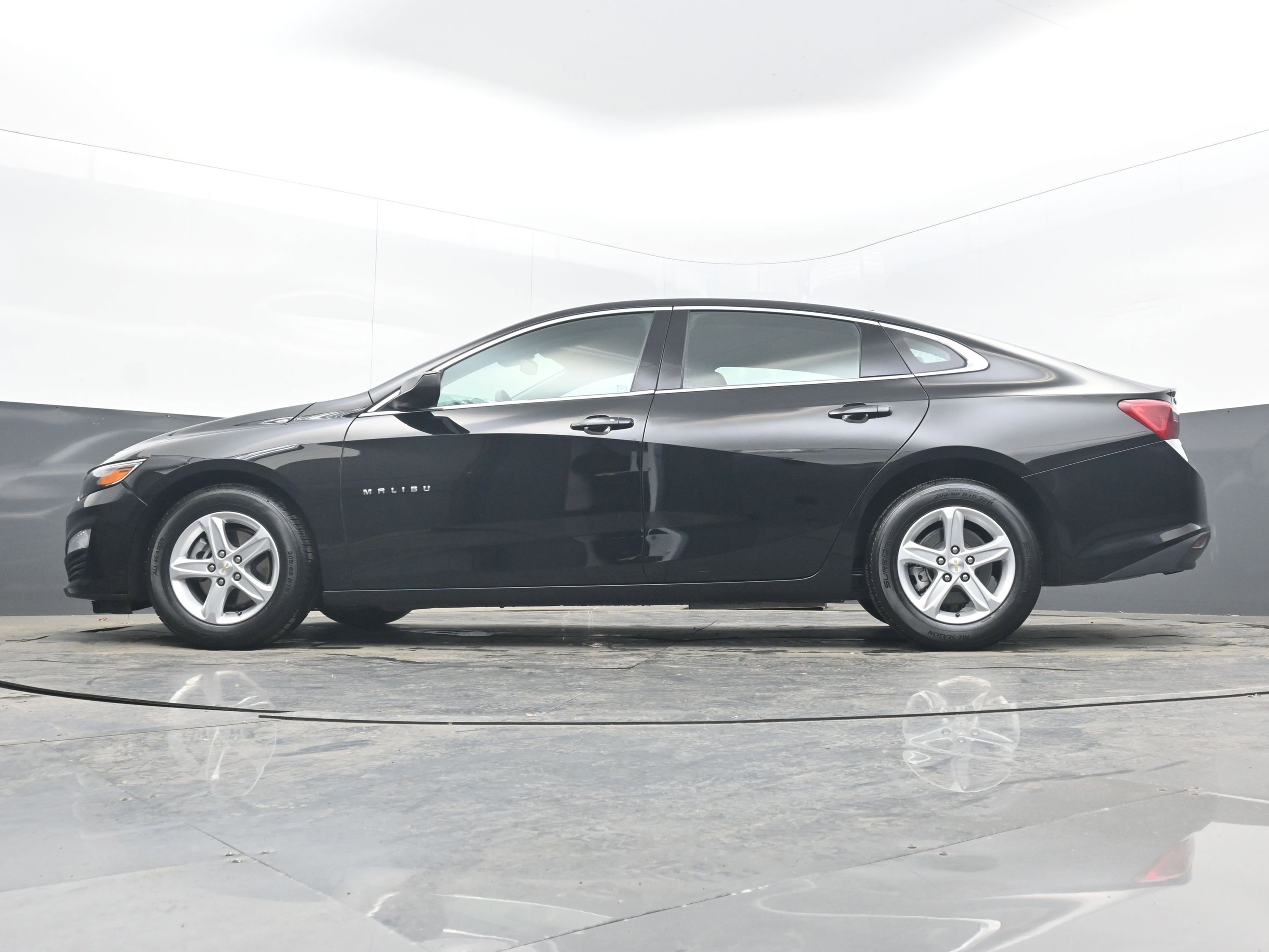 Used 2024 Chevrolet Malibu LT image 26