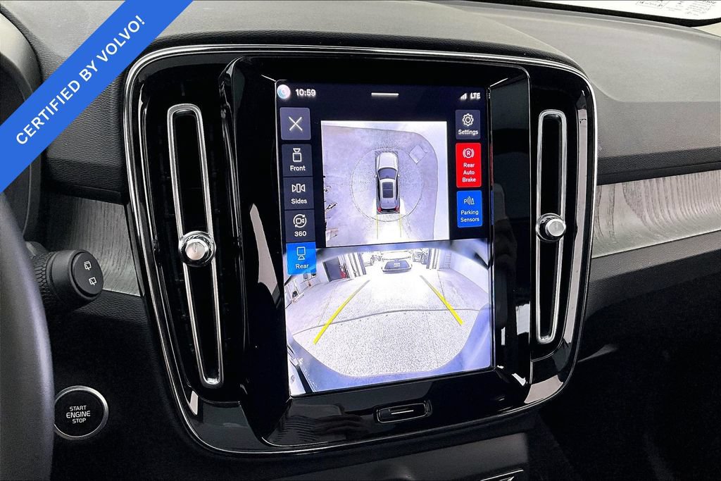 Certified 2025 Volvo XC40 B5 Plus AWD/4WD image 30