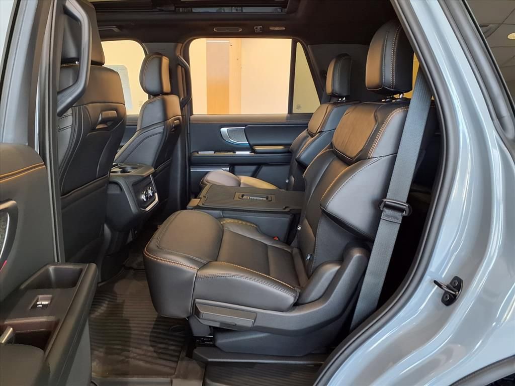 New 2025 Ford Expedition Tremor image 7