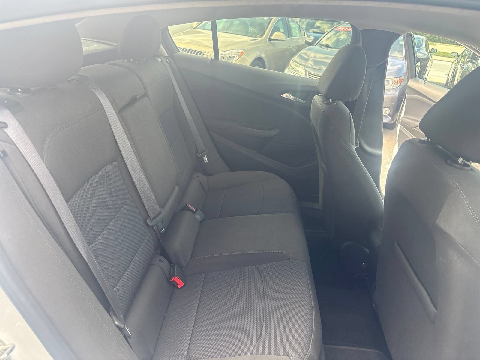 Used 2017 Chevrolet Cruze LT w/ Convenience Package FWD image 17