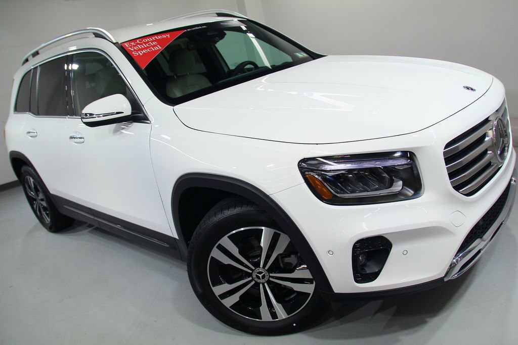 Certified 2025 Mercedes-Benz GLB 250 4MATIC image 11