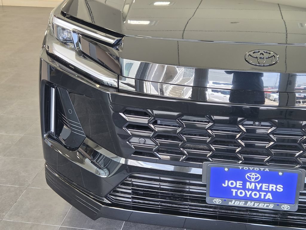 New 2026 Toyota RAV4 XSE AWD/4WD image 5