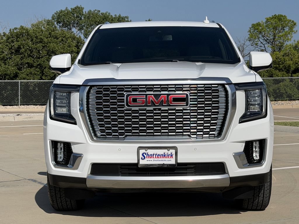 Used 2022 GMC Yukon Denali AWD/4WD image 7