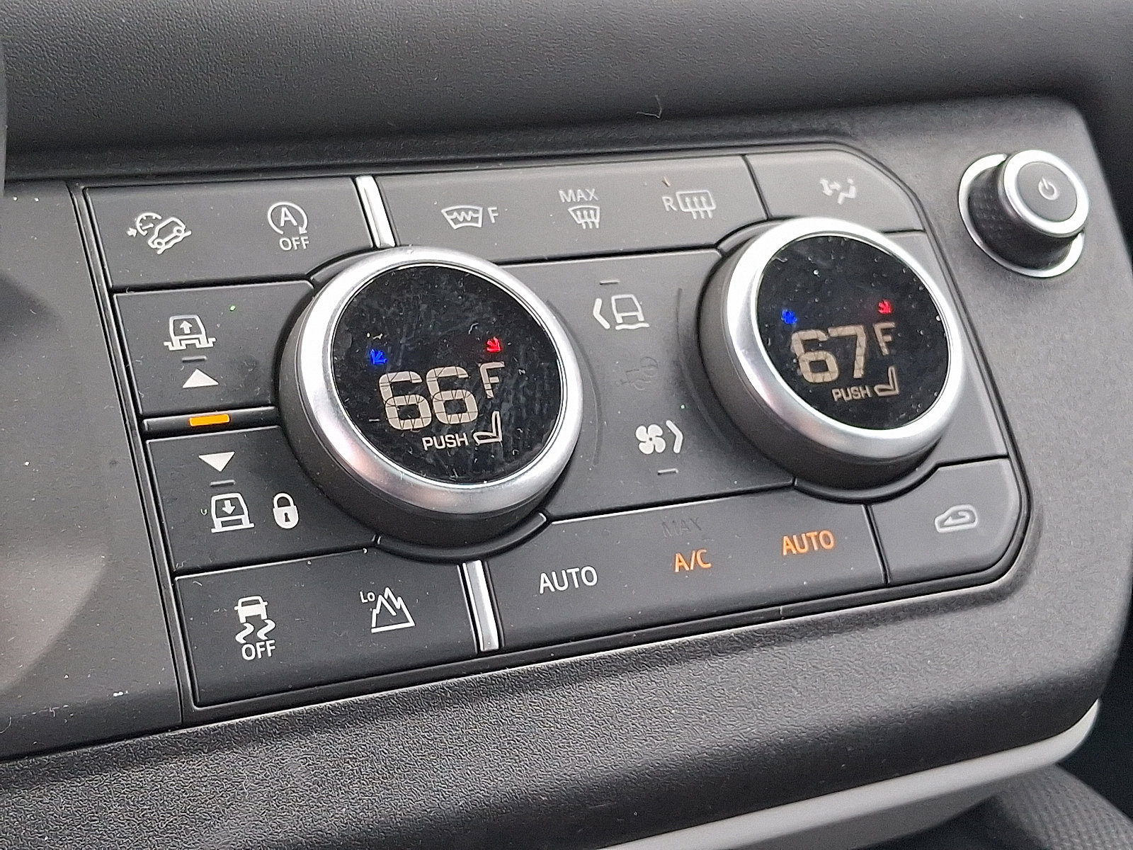 Used 2022 Land Rover Defender 110 X-Dynamic HSE image 16