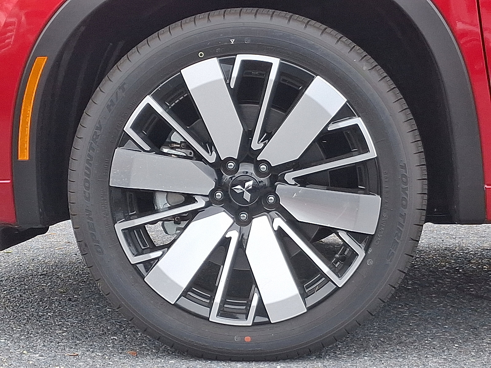 New 2025 Mitsubishi Outlander SEL image 7