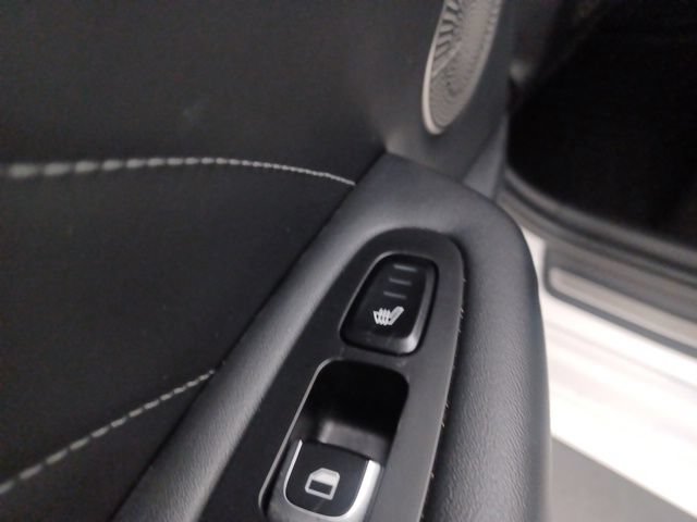 Used 2022 Kia Stinger GT2 w/ Scorpion Package RWD image 11