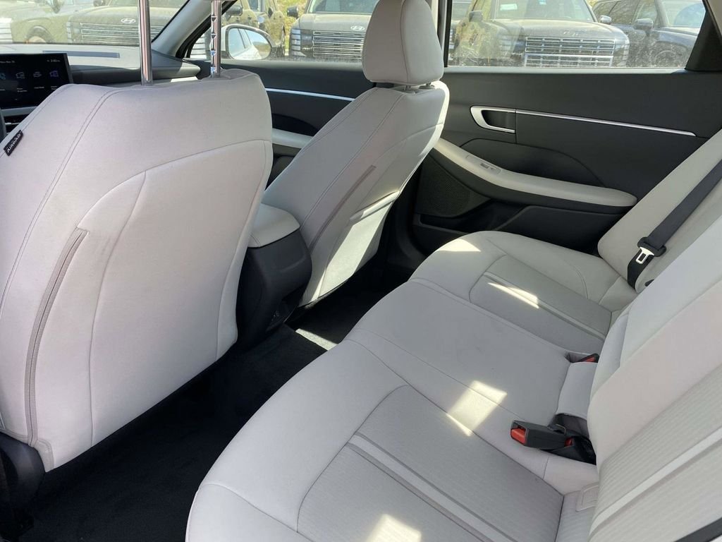 New 2026 Hyundai Sonata SEL FWD image 11