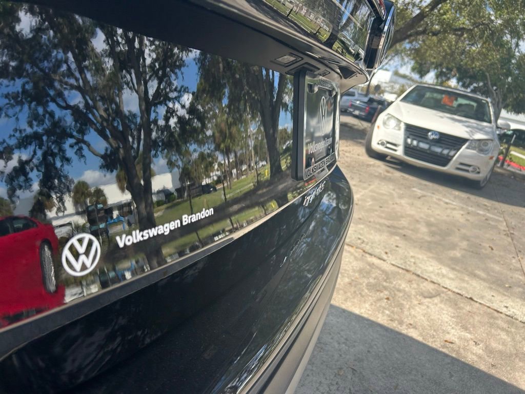 New 2026 Volkswagen Taos S image 25
