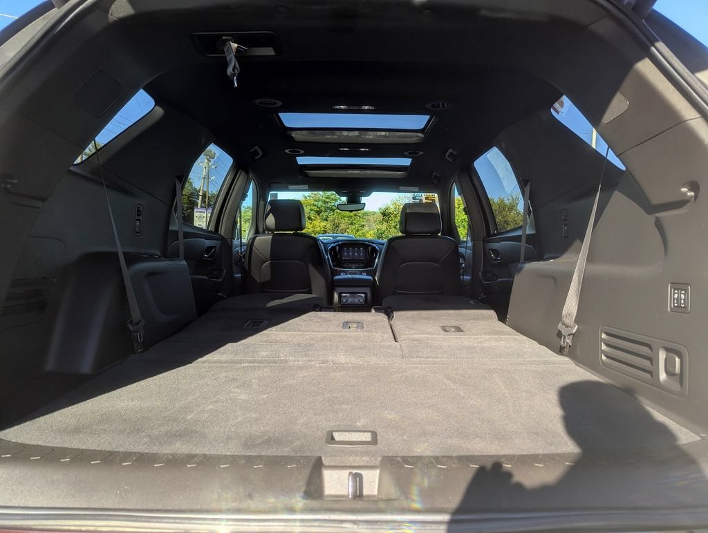 Used 2022 Chevrolet Traverse High Country AWD/4WD image 44