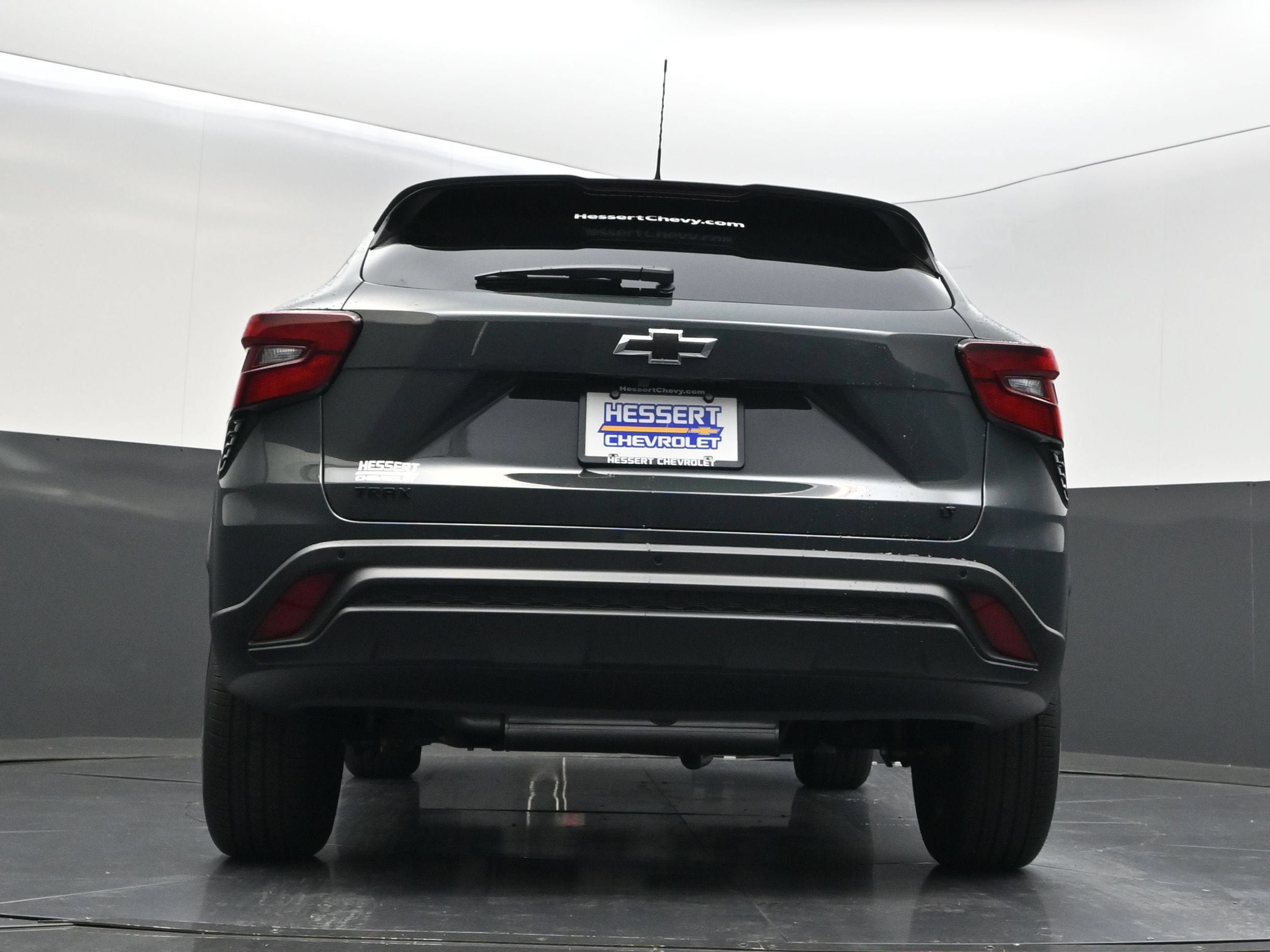New 2026 Chevrolet Trax LT w/ Sunroof Package FWD image 44