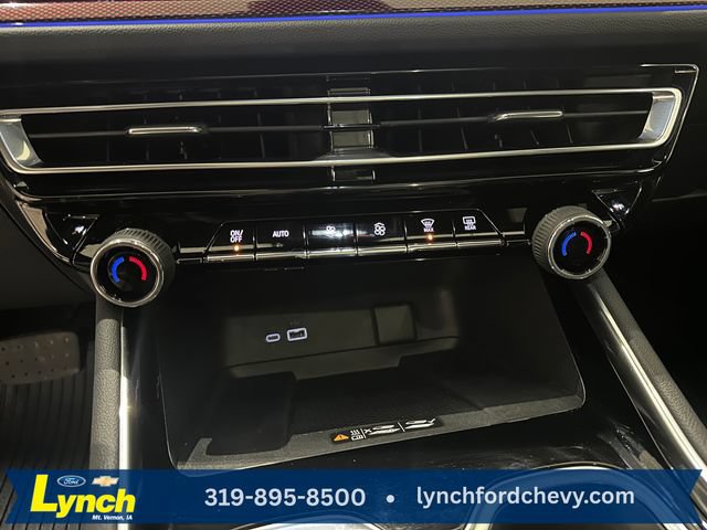 Used 2024 Chevrolet Traverse RS w/ LPO, Floor Liner Package AWD/4WD image 13