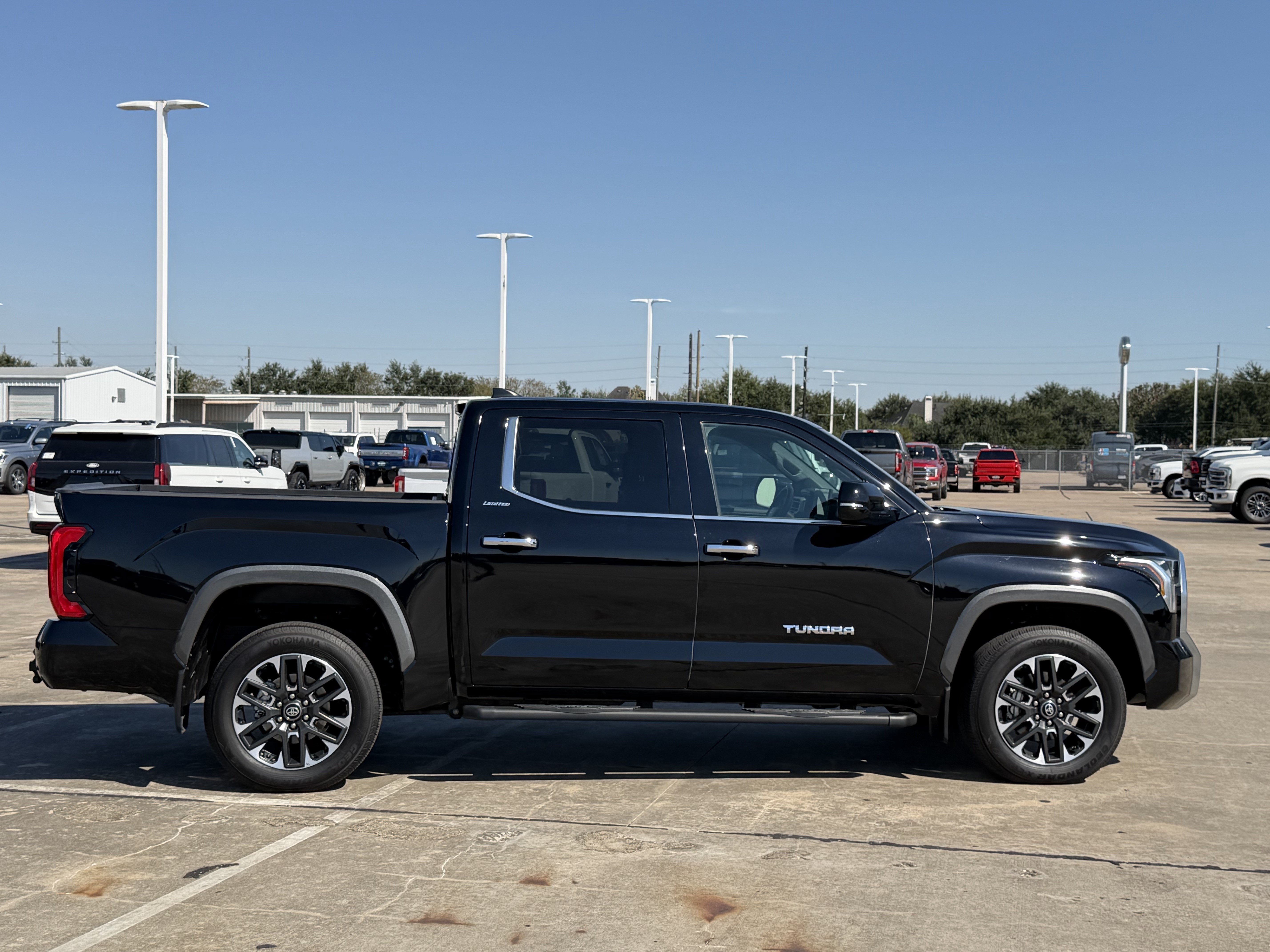 Used 2026 Toyota Tundra Limited w/ Power Package AWD/4WD image 6
