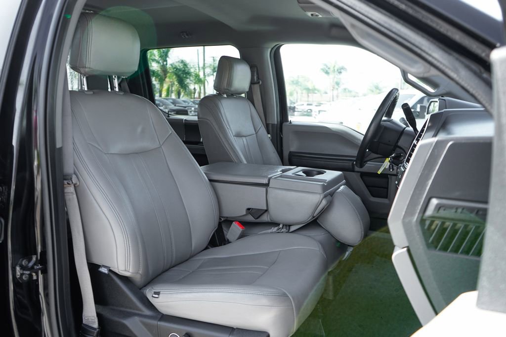 Used 2018 Ford F150 XLT w/ Equipment Group 302A Luxury image 39