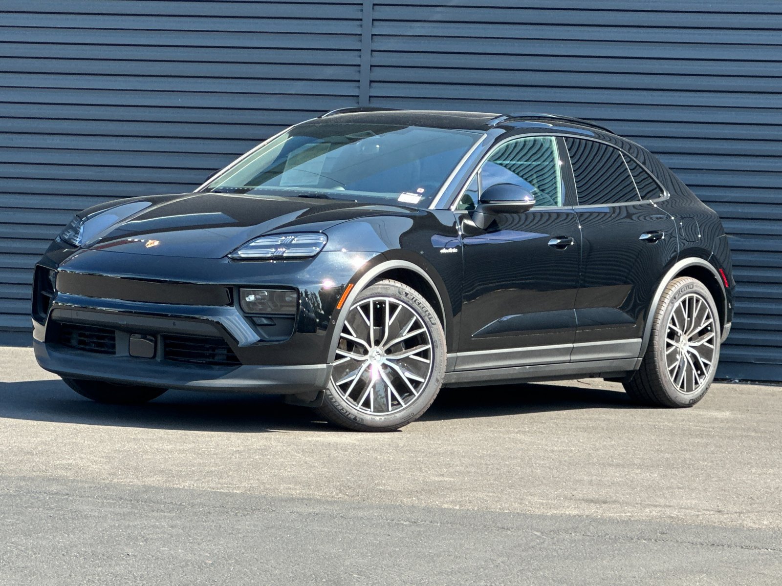 New 2026 Porsche Macan Electric RWD image 1