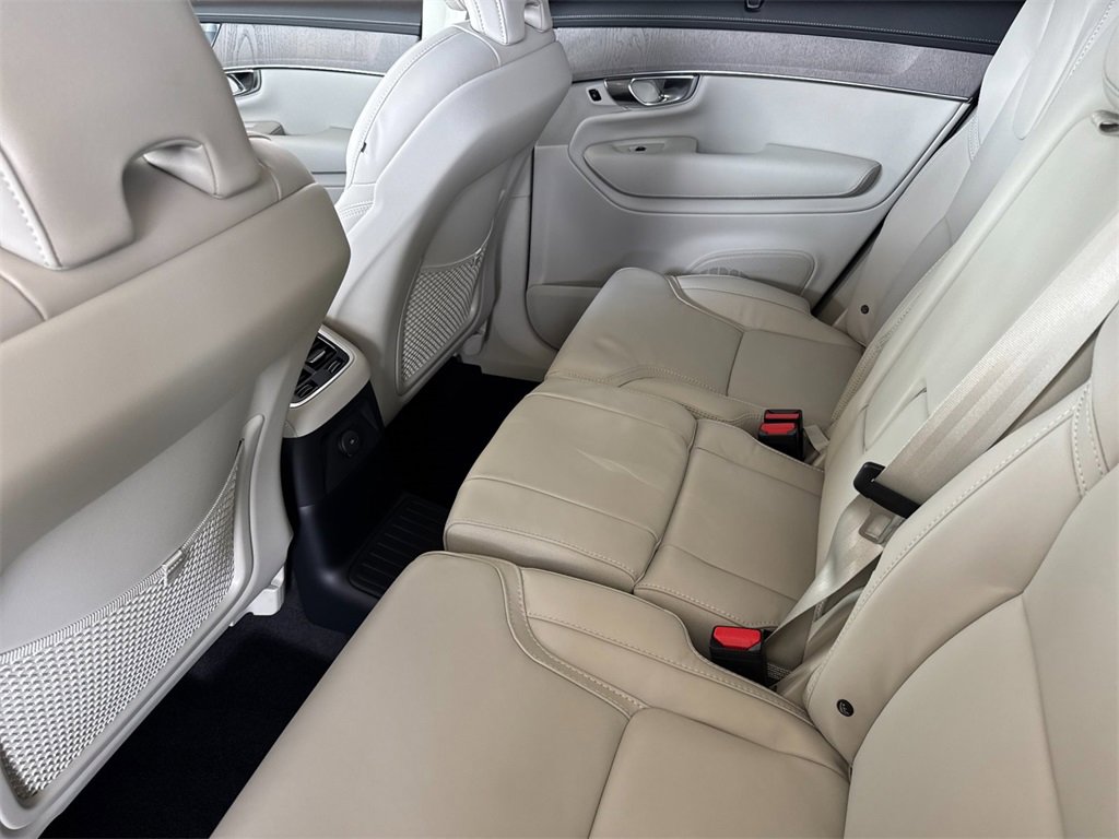 New 2026 Volvo XC90 T8 Ultra image 11