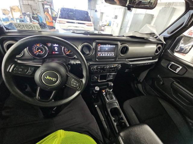 Used 2022 Jeep Wrangler Sport AWD/4WD image 11