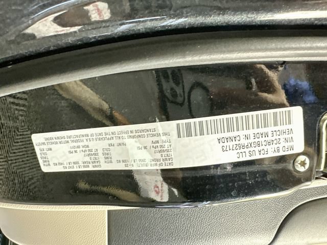 Used 2023 Chrysler Pacifica Touring-L FWD image 30