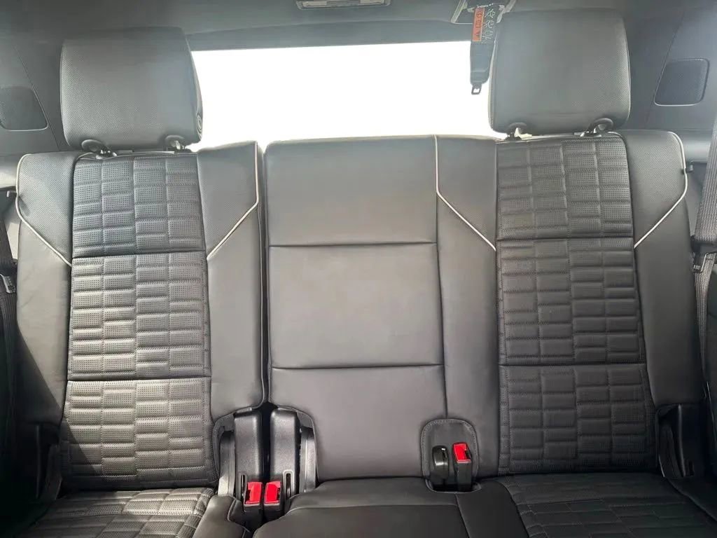 New 2026 Cadillac Escalade V w/ LPO, Floor Liner Package AWD/4WD image 20