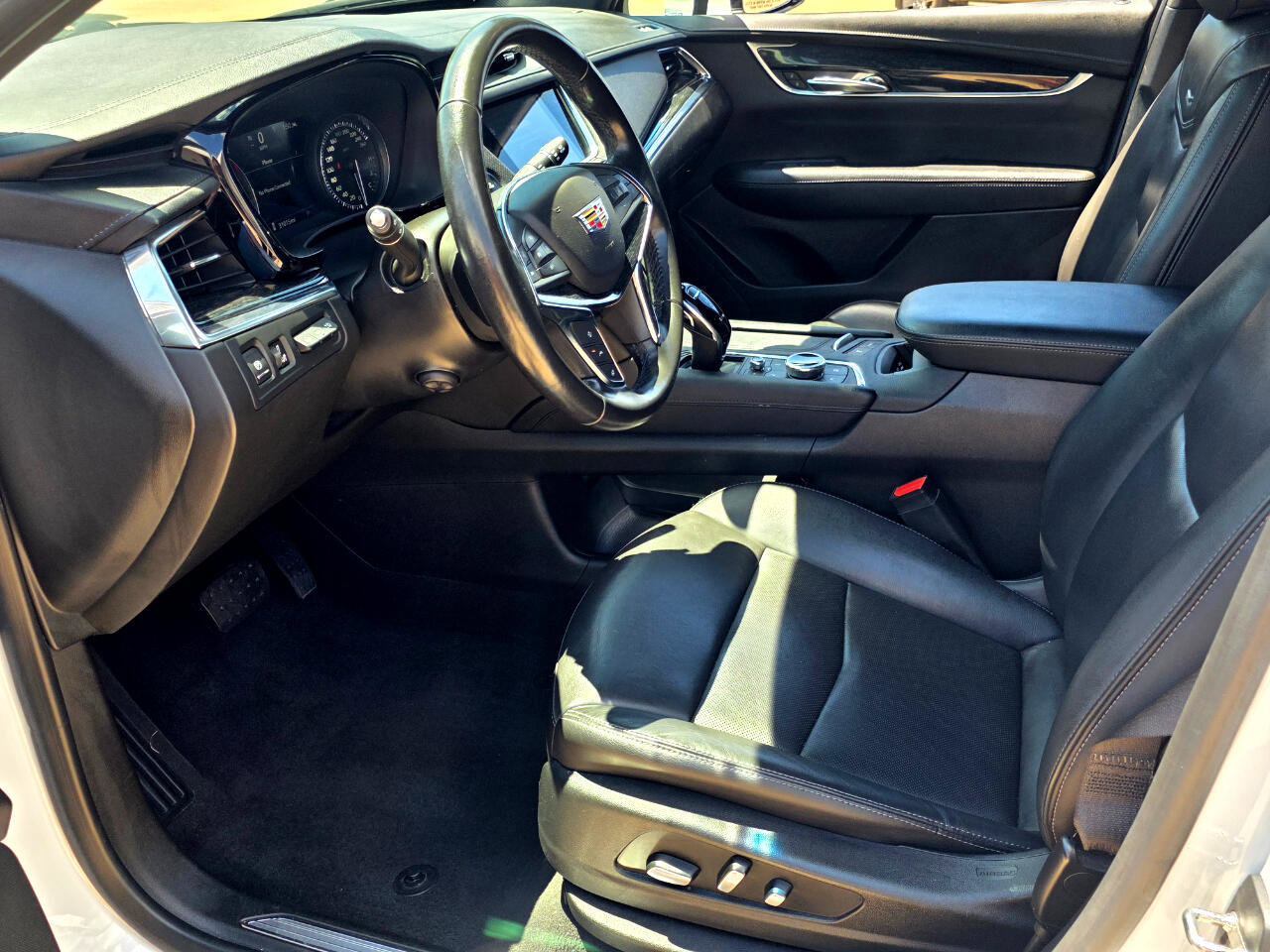 Used 2021 Cadillac XT5 Premium Luxury image 8