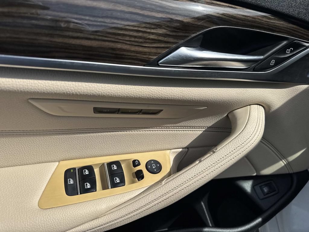 Used 2020 BMW 540i RWD image 22