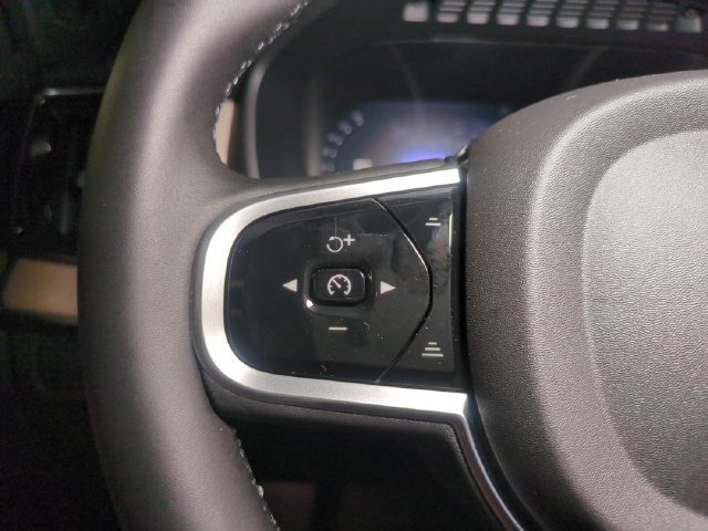 New 2026 Volvo XC90 B6 Ultra w/ Protection Package AWD/4WD image 18