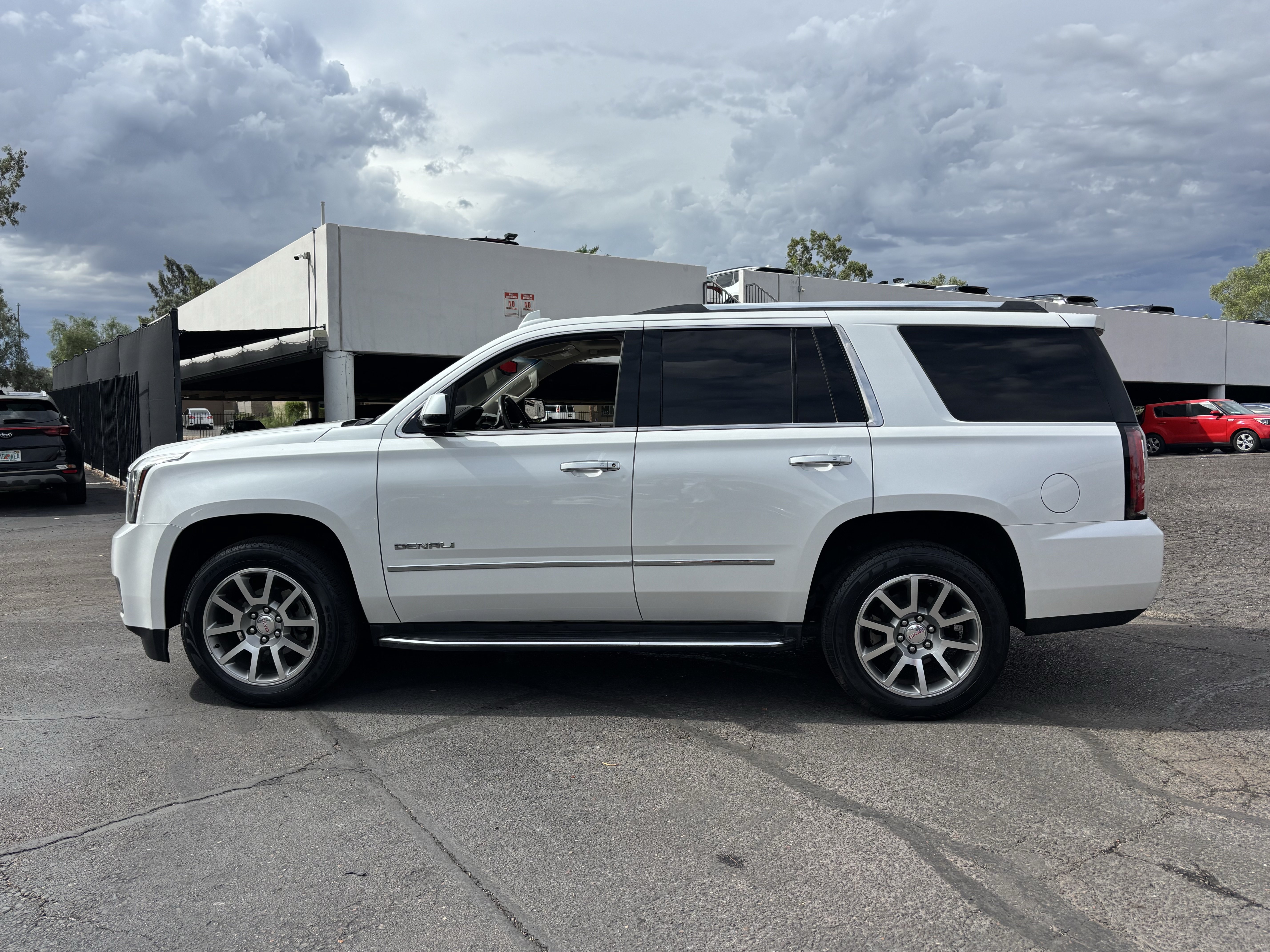 Used 2018 GMC Yukon Denali w/ Open Road Package AWD/4WD image 5