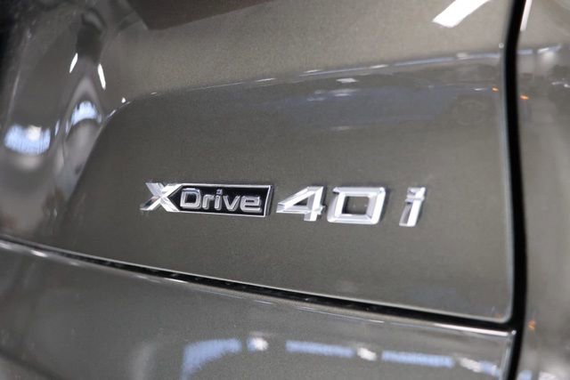 Used 2024 BMW X5 xDrive40i w/ M Sport Package AWD/4WD image 11