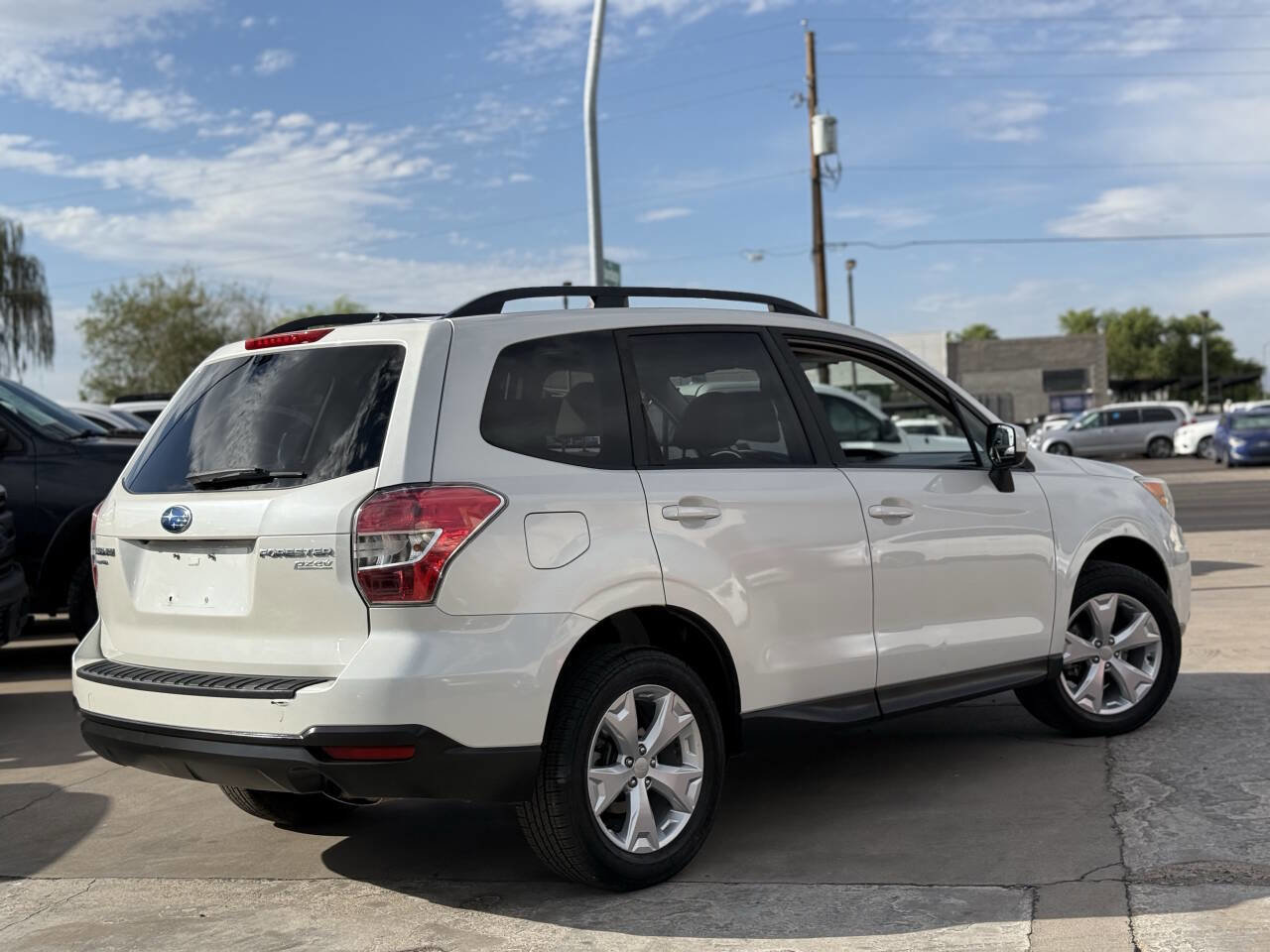 Used 2014 Subaru Forester 2.5i Premium w/ Popular Package #1 AWD/4WD image 4