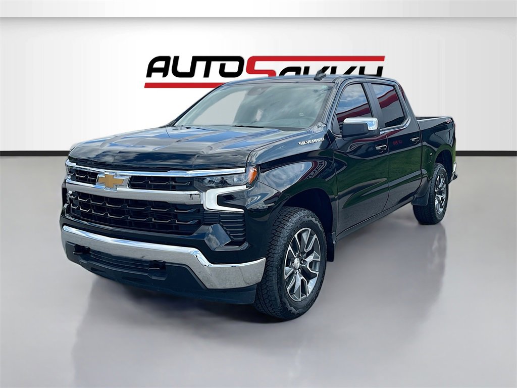 Used 2024 Chevrolet Silverado 1500 LT image 3