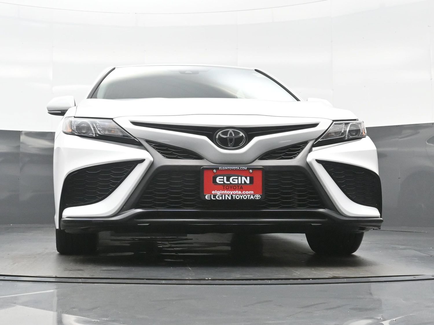 Used 2024 Toyota Camry SE AWD/4WD image 27