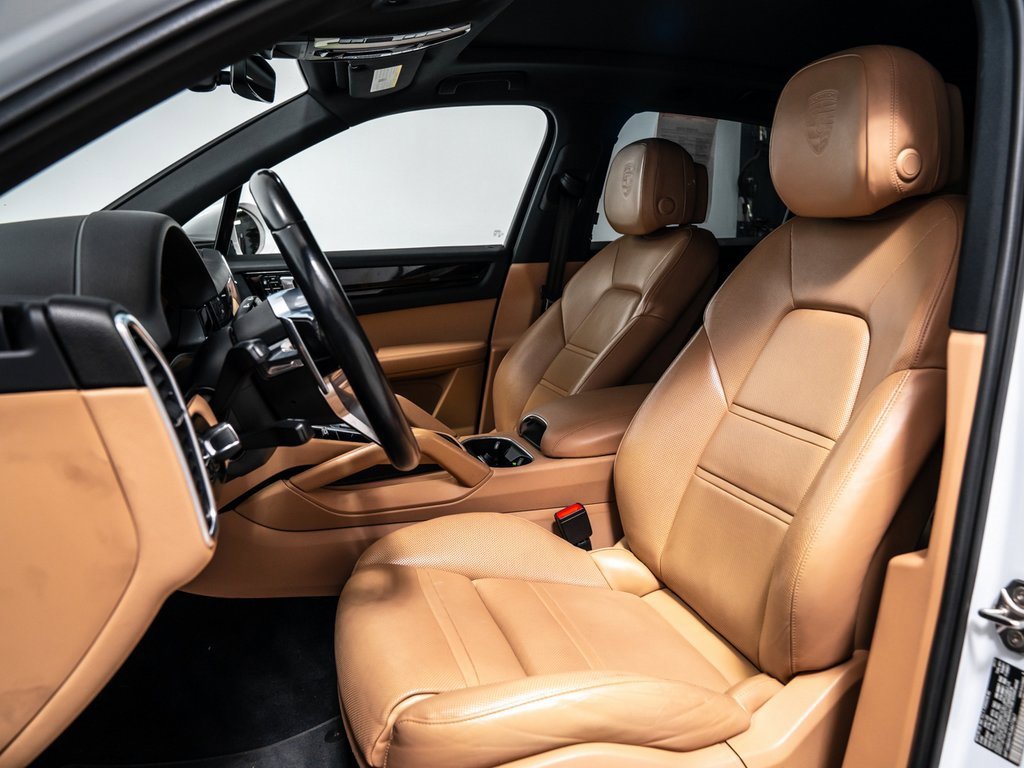 Used 2020 Porsche Cayenne S image 5