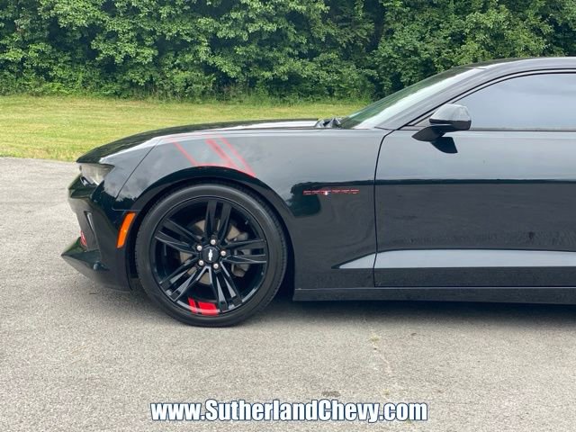 Used 2018 Chevrolet Camaro LT w/ Redline Edition RWD image 10