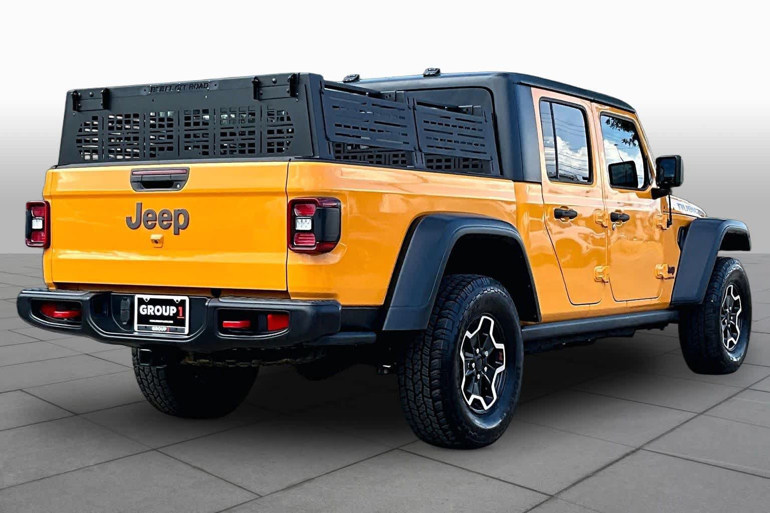 Used 2021 Jeep Gladiator Rubicon AWD/4WD image 12