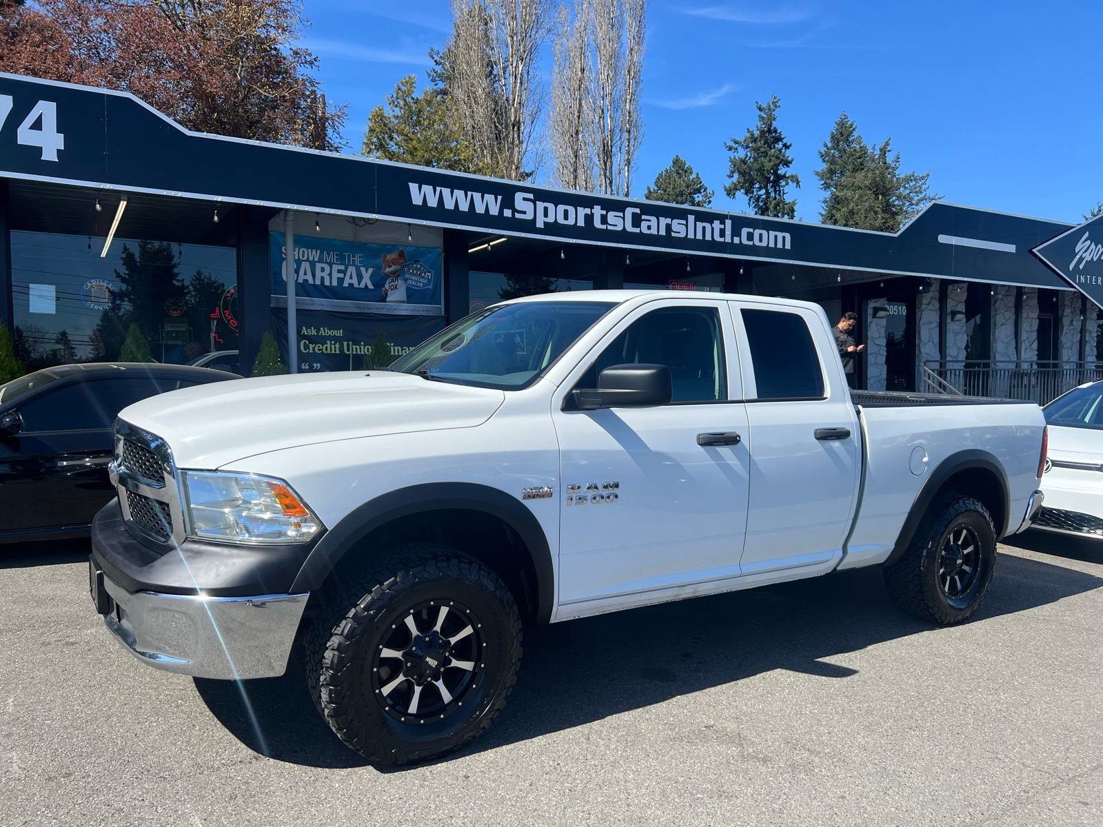 Used 2015 RAM 1500 ST w/ SXT Appearance Group AWD/4WD image 1