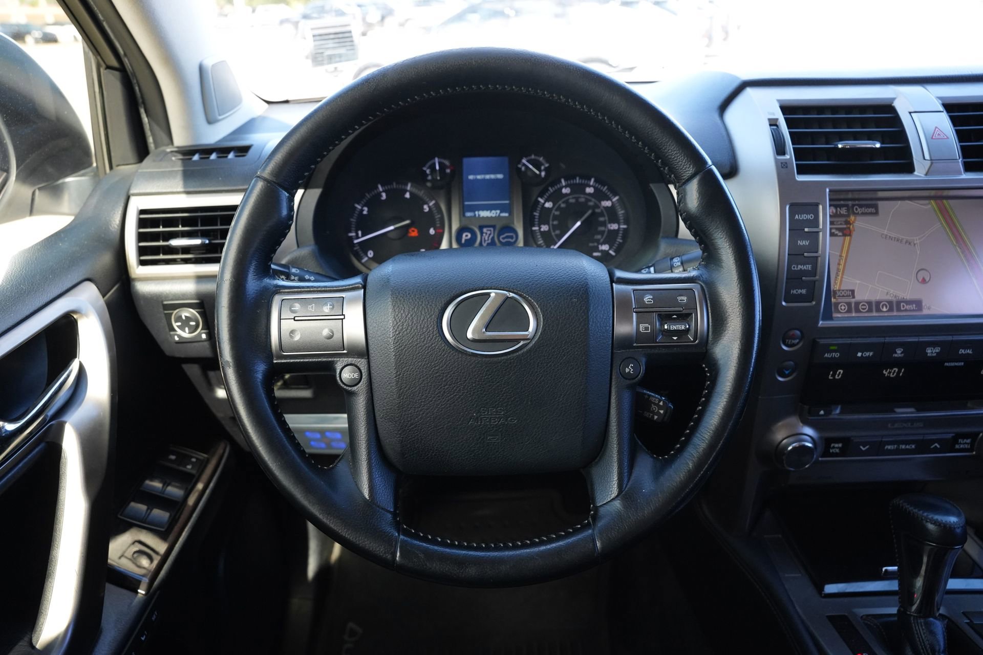Used 2014 Lexus GX 460 image 10