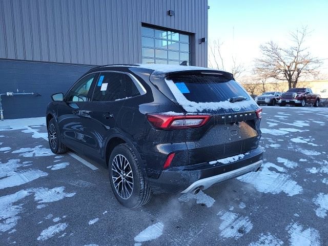 Used 2024 Ford Escape SE image 5