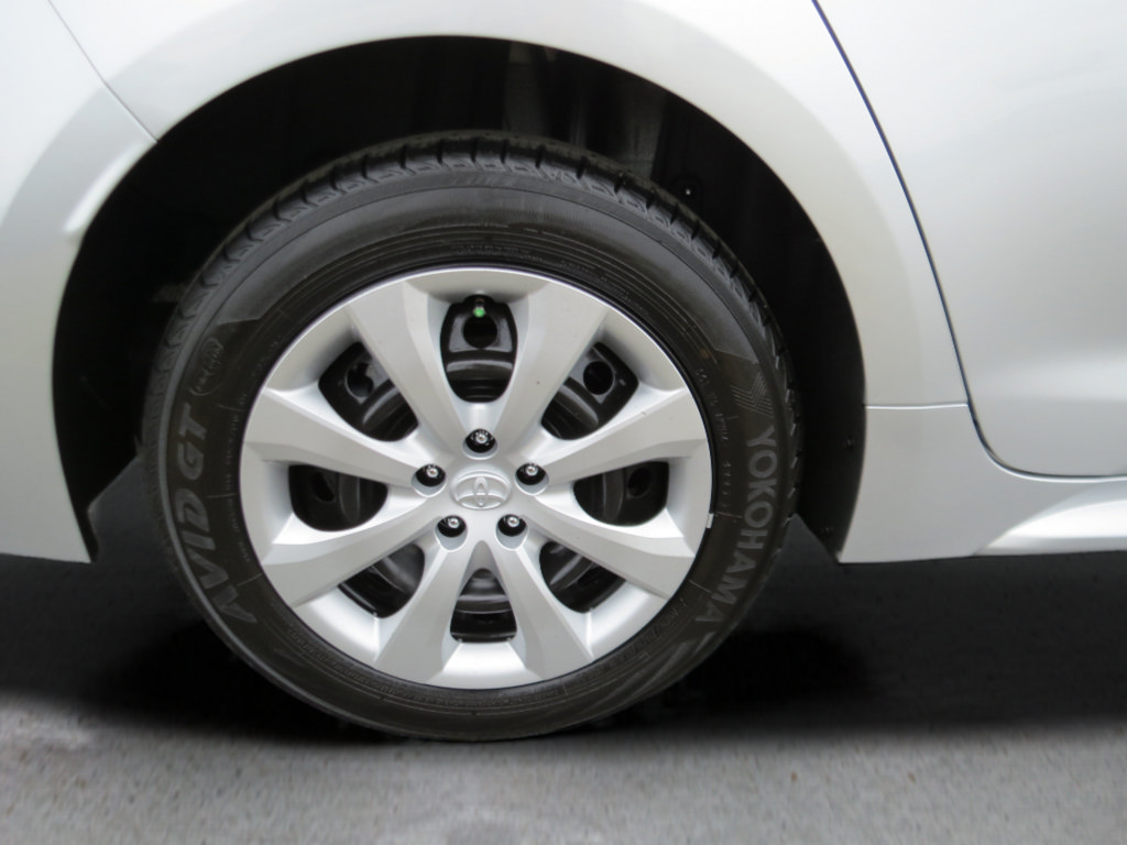 Used 2026 Toyota Corolla LE FWD image 13