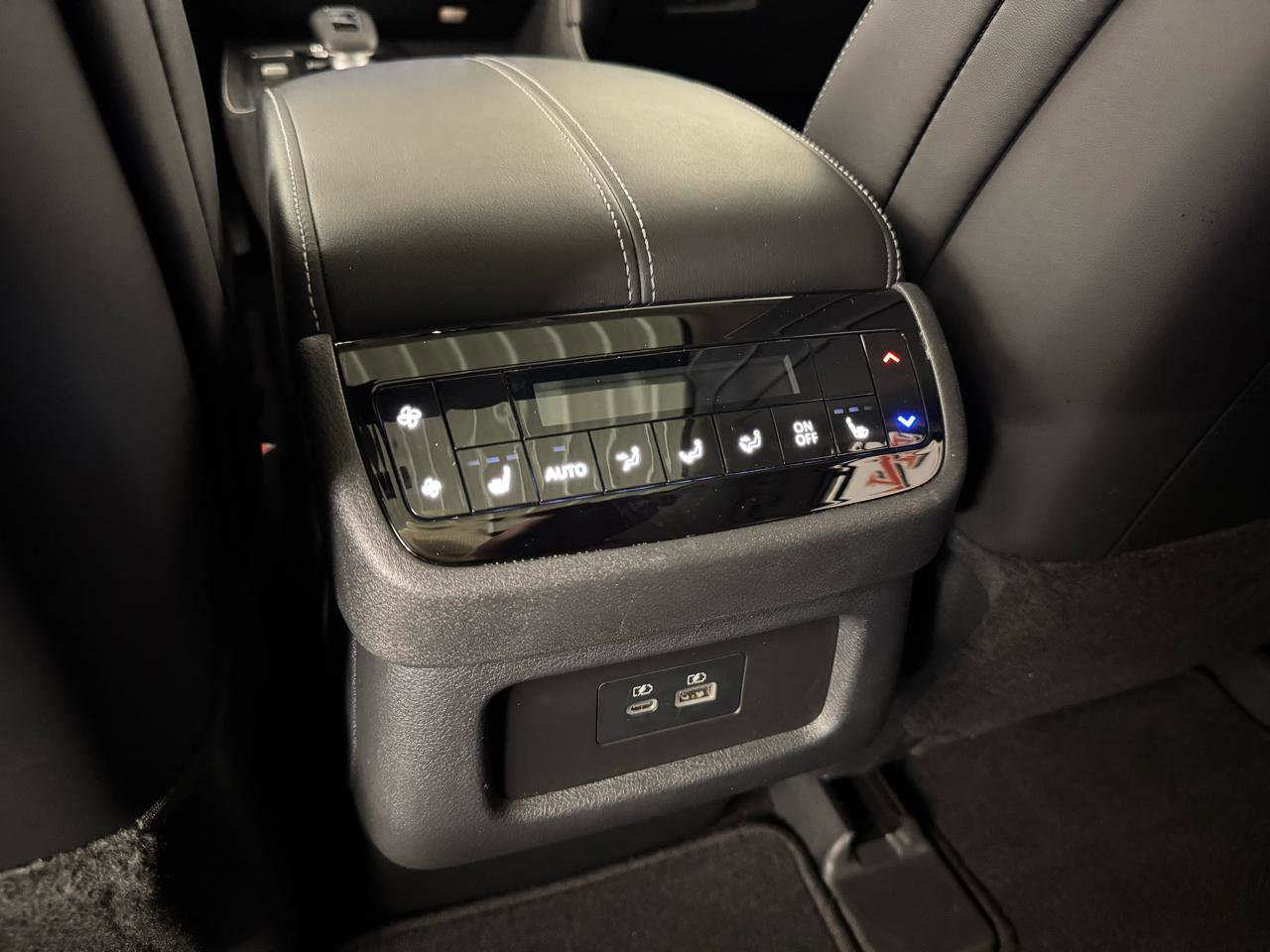 Used 2025 INFINITI QX60 Luxe AWD/4WD image 35