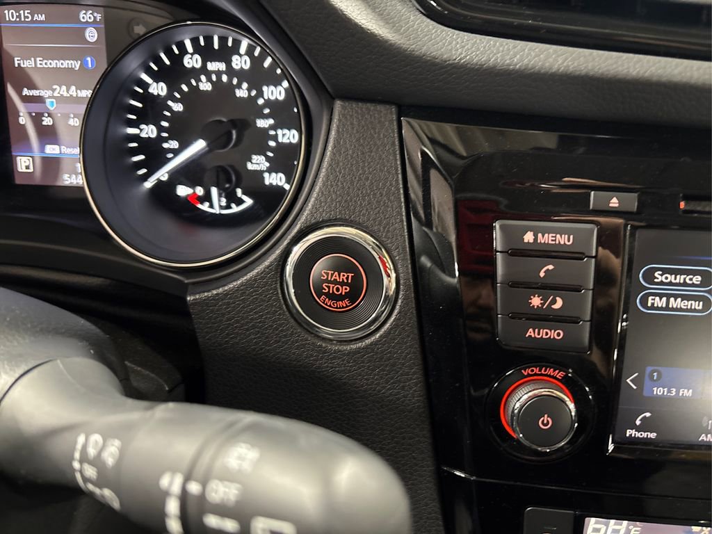 Used 2020 Nissan Rogue Sport SV image 28