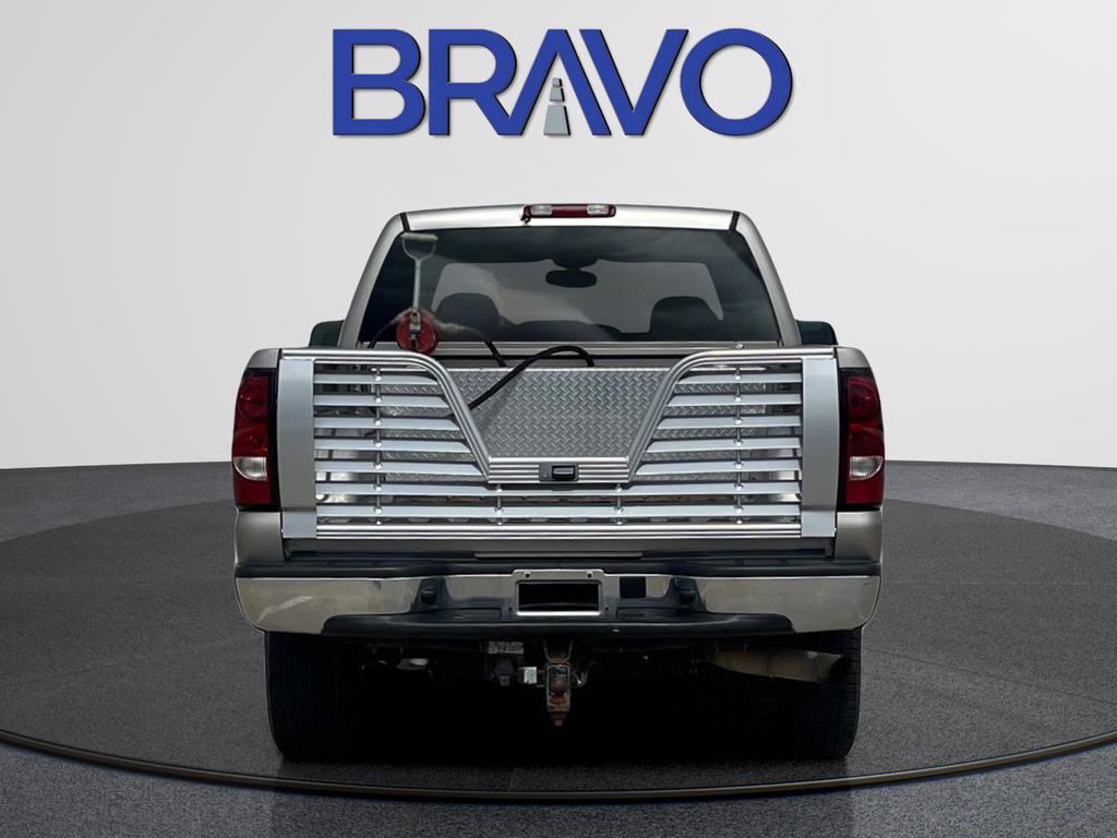 Used 2003 Chevrolet Silverado 2500 LT image 8