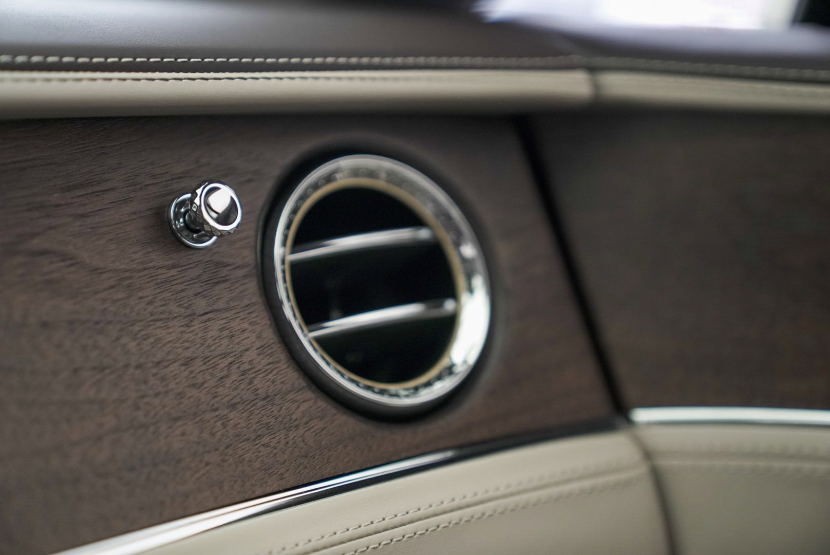 New 2026 Bentley Continental GT image 27