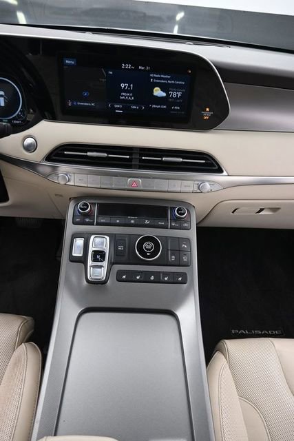 Used 2020 Hyundai Palisade Limited image 15