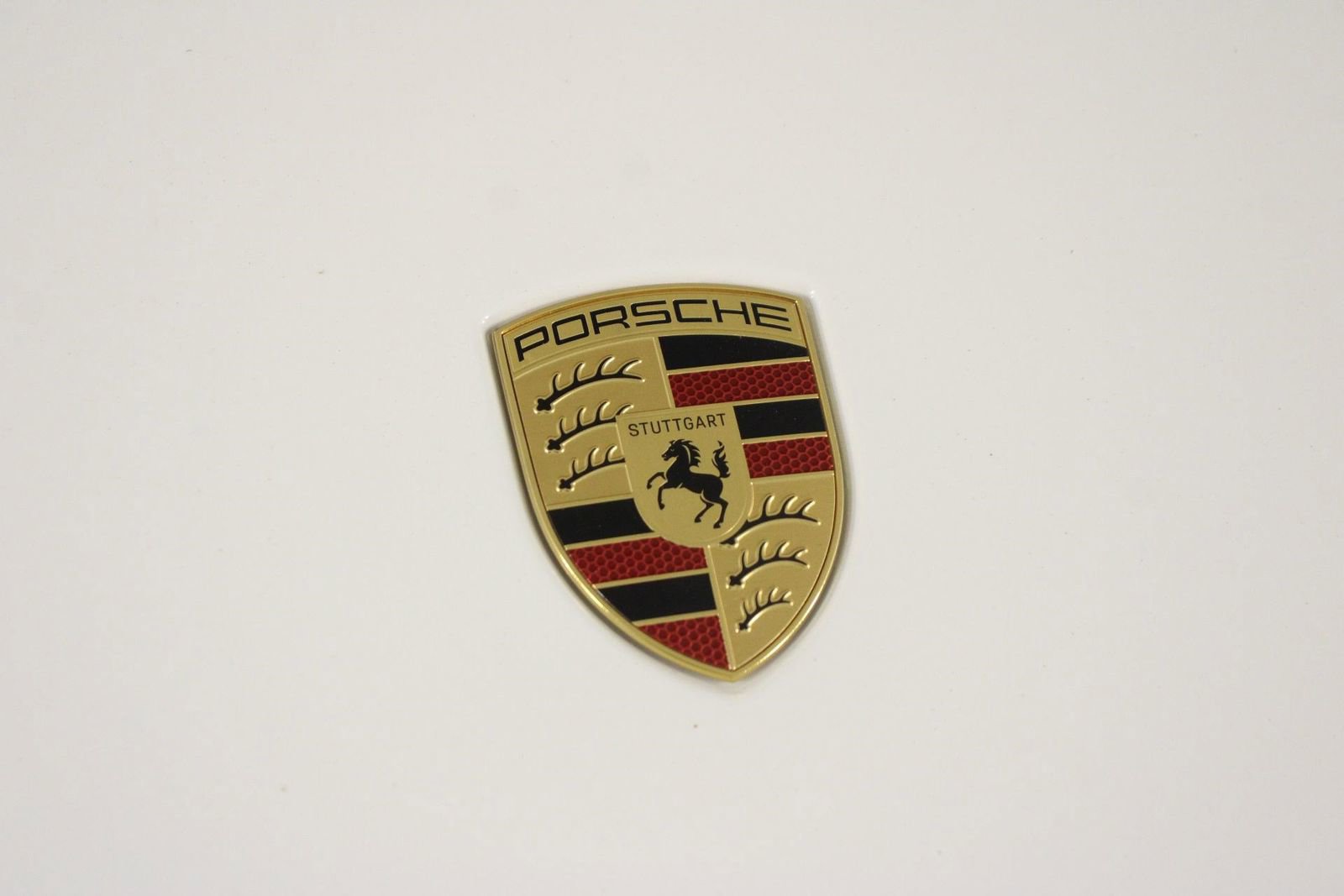 Certified 2025 Porsche Cayenne E-Hybrid Coupe image 29