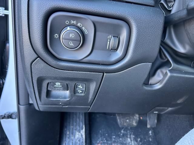 New 2026 RAM 1500 Big Horn AWD/4WD image 24