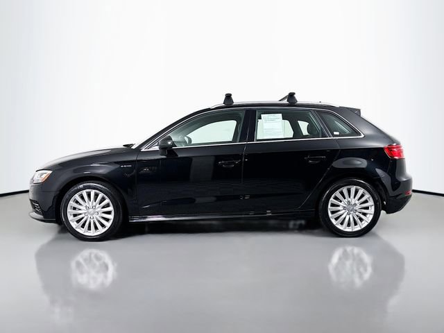 Used 2018 Audi A3 e-tron Premium Plus w/ Technology Package image 4