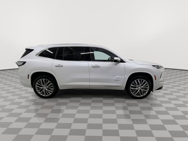 Used 2025 Buick Enclave Avenir w/ Super Cruise Package image 12