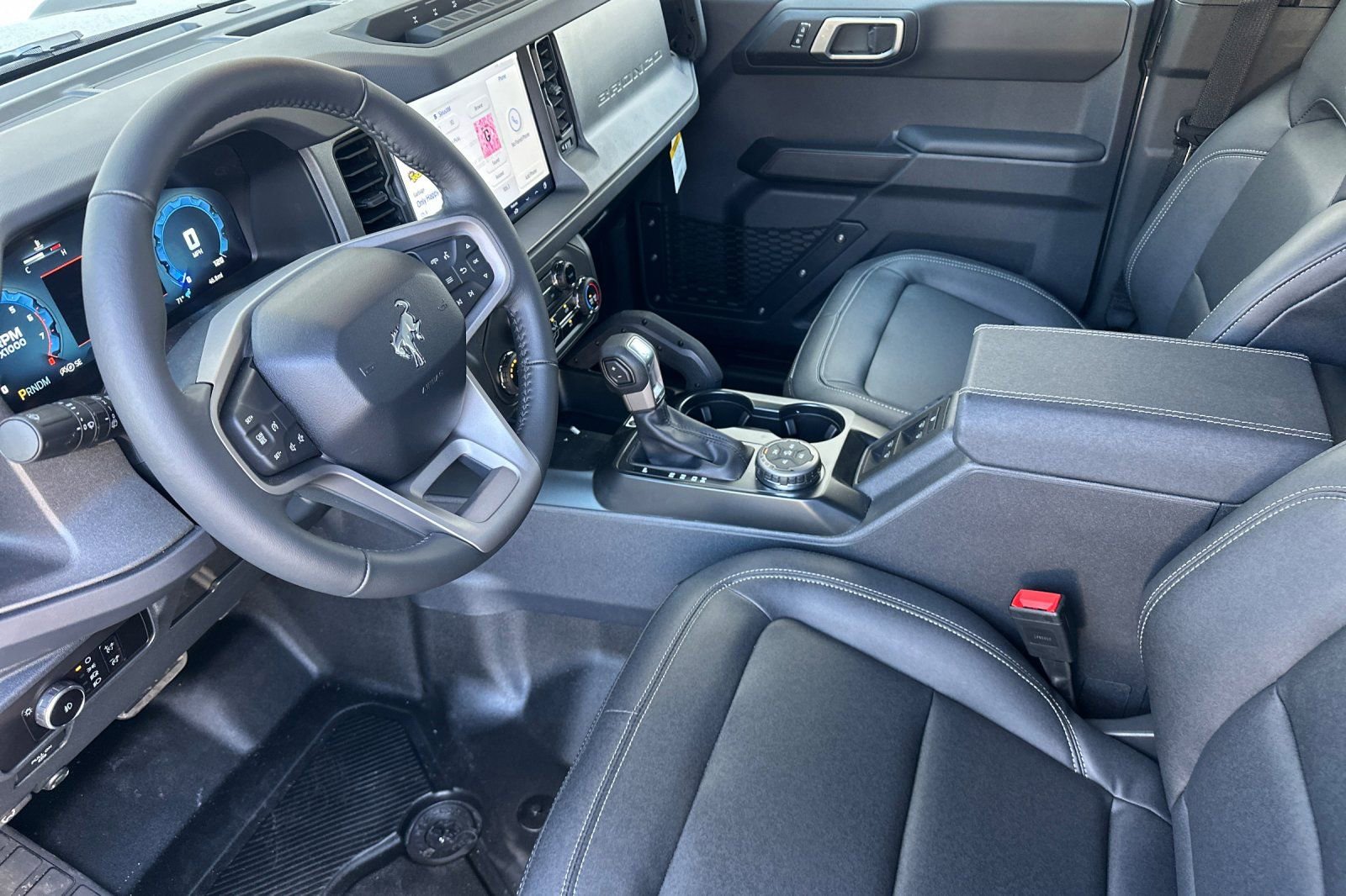 New 2026 Ford Bronco Big Bend w/ Black Diamond Package image 9